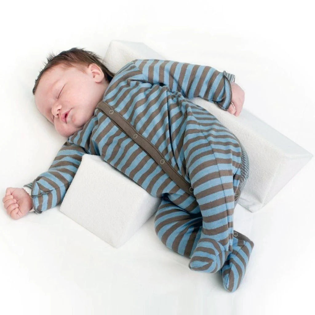 BabyGuard™ Ultimate Safety Baby Anti Roll Baby Pillow - Ergonomic side sleeper pillow for newborns with adjustable width, made from breathable, non-toxic materials.